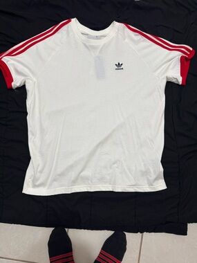 adidas White Short-Sleeve Tee with Red Shoulder Stripes